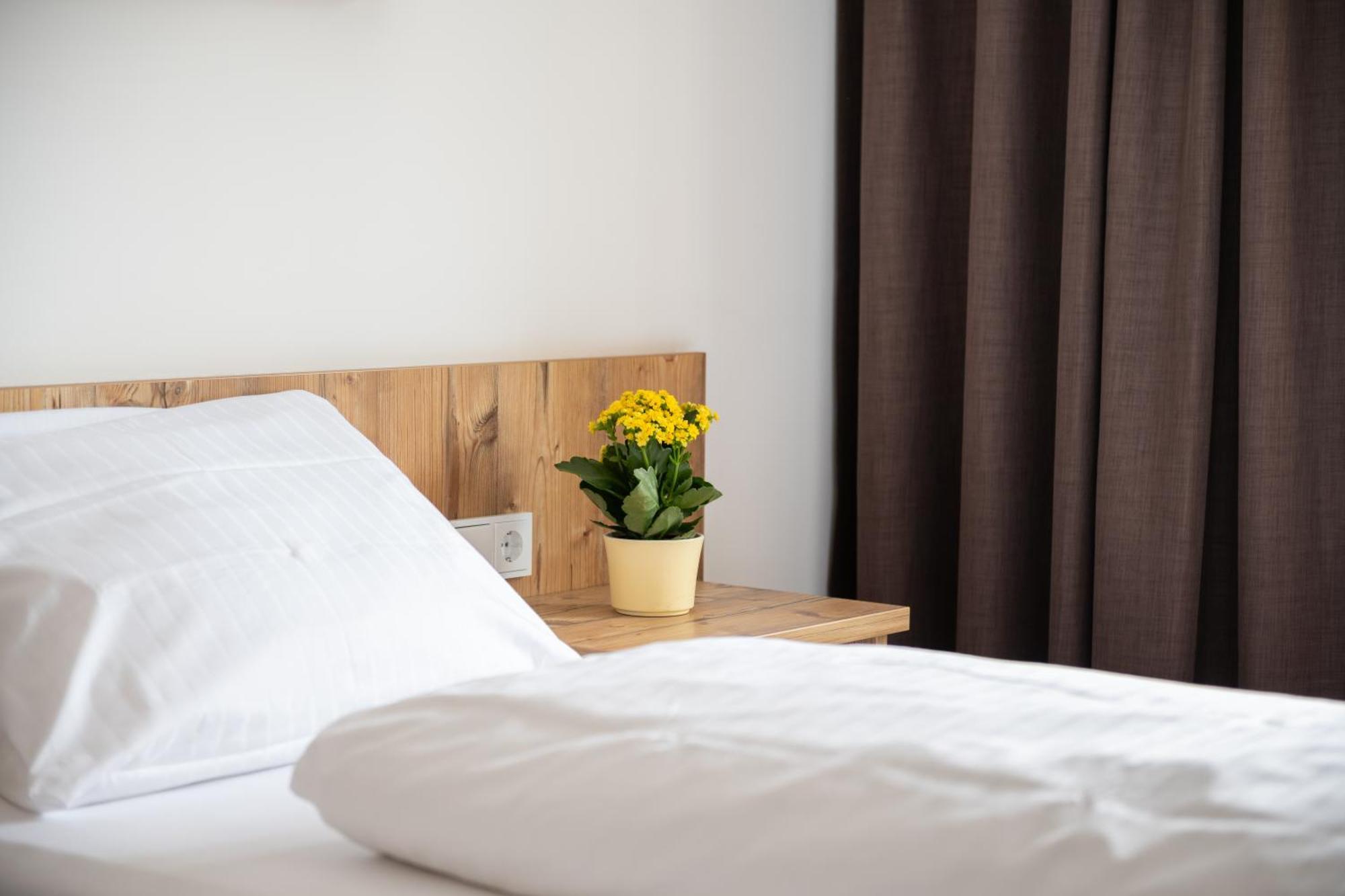 Snooze Apartments โฮลซ์เคียร์เชิน ภายนอก รูปภาพ